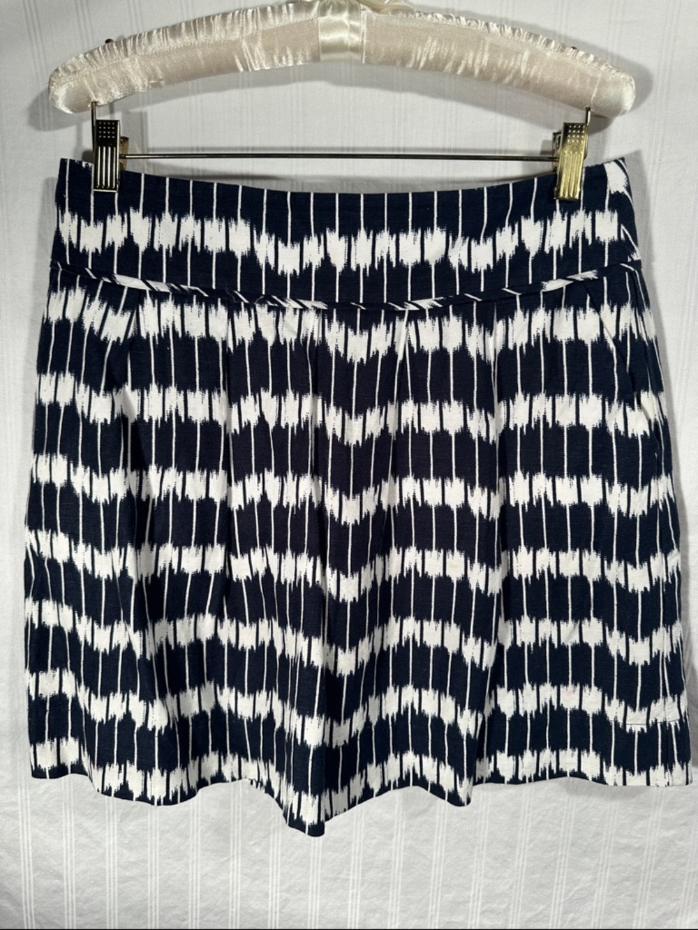 LOFT Navy and White Patterned Mini Skirt